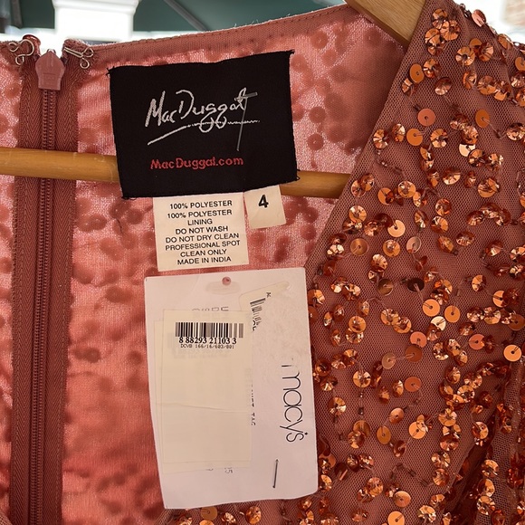 Mac Duggal - Rose Gold Sequined V-Neck Flutter Cap Sleeve Trumpet Dress - Picture 12 of 16